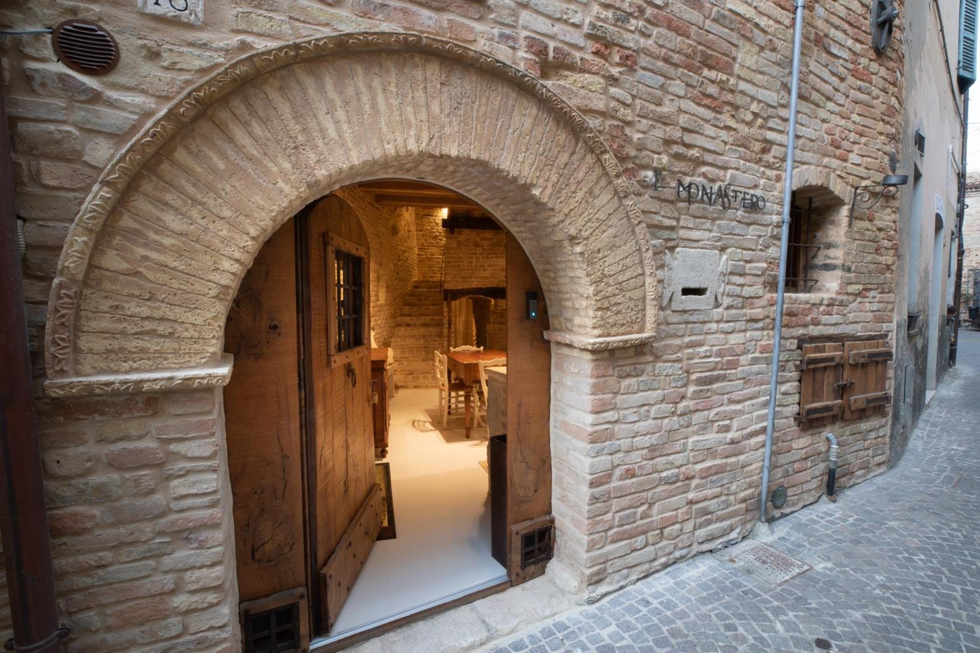 The Monastery - Unique Vacation Home Monteprandone Exterior photo
